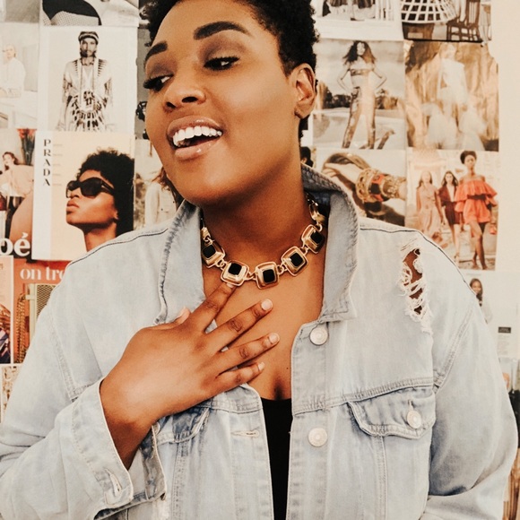 Meet your Posher, Sarah - Picture 2 of 2